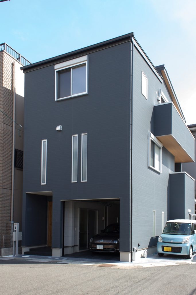 インナーガレージで暮らしを楽しく 興和テクノホームのコラム 京都 滋賀で家を建てるなら興和テクノホーム